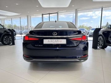 Lexus ES VII (XV70) Sedan Facelifting 300h 218KM 2023 Lexus ES 300h Business Edition Szyberdach Kamera cofania ACC LED, zdjęcie 2