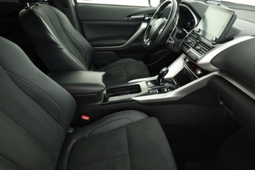 Mitsubishi Eclipse Cross SUV PHEV 2.4 188KM 2021 Mitsubishi Eclipse Cross Plug-in-Hybrid, zdjęcie 6