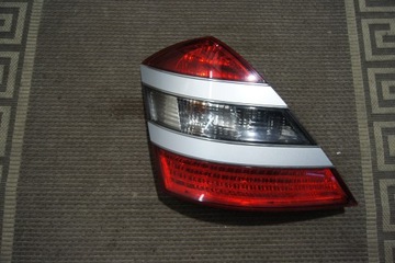 LAMPA LEWY TYŁ S-KLASA A2218200164