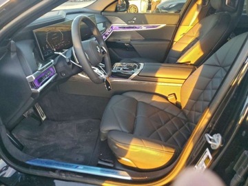 BMW Seria 7 G70 2025 BMW Seria 7 740i 2025 3.0l 3.0 Benzyna 375KM, zdjęcie 7