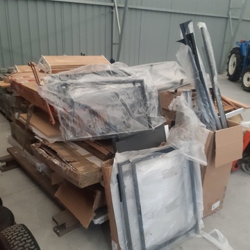 Akcesoria meblowe około 3 palet