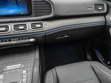 Mercedes GLE V167 SUV Facelifting 2.0 300d 269KM 2025 GLE Coupe 300 d 4-Matic AMG Line 2.0 (269KM) 2025, zdjęcie 8