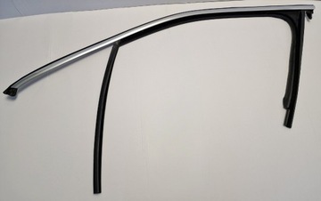 TOUAREG III USZCZELKA DRZWI LEWY PRZÓD CHROM 760