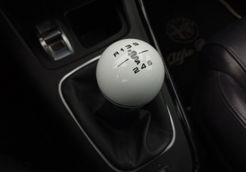 Alfa Romeo Giulietta Nuova II Hatchback 5d 1.4 TB 16v Mair 170KM 2012 Alfa Romeo Giulietta Zarejestrowany - bezwypadkowy - 1,4 - 170 KM - LPG 1.4, zdjęcie 33