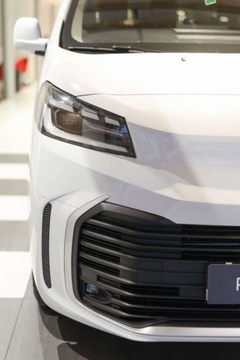 Toyota 2024 Toyota Proace Verso Verso 2.0 D4-D Long Business 2.0 Diesel 144KM, zdjęcie 6