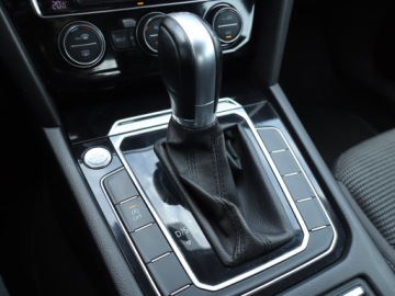 Volkswagen Arteon Fastback 1.5 TSI 150KM 2017 VW Arteon 1.5 TSI, Salon Polska, Serwis ASO, zdjęcie 12