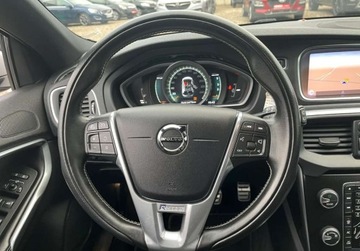 Volvo V40 II Hatchback Facelifting 2.0 D2 120KM 2018 Volvo V40 , R- Design , nawigacja , skorzane fotele 2.0 Diesel 120KM, zdjęcie 21