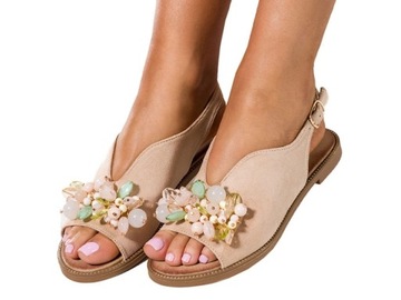 SANDAŁY DAMSKIE Z KORALIKI NA OZDOBNEJ PŁASKIEJ PODESZWIE BEŻOWE r 39