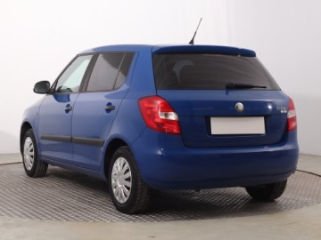 Skoda Fabia II Hatchback 1.4 i 16V 85KM 2009 Skoda Fabia 1.4 16V, GAZ, Klima, zdjęcie 3