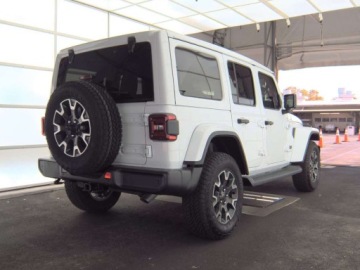 Jeep Wrangler IV 2025 Jeep Wrangler Sahara Convertible 2025 3.6 Benzyna 285KM, zdjęcie 6