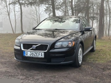 Volvo C30 Hatchback 3d 1.6 100KM 2009 Volvo C30 1.6 Momentum 100KM 2009r, zdjęcie 2