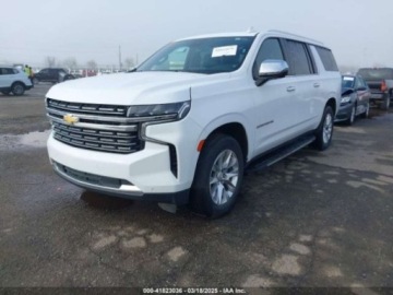 Chevrolet Suburban GMT900 2023 Chevrolet Suburban 2023r., 4x4, 5.3L 5.3 Benzyna 355KM, zdjęcie 1