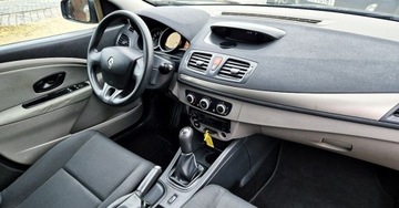 Renault Megane III Grandtour 1.6 16v 100KM 2010 Renault Megane 1.6 16V benzyna NISKI PRZEBIEG klimatyzacja super OKAZJA, zdjęcie 38