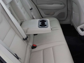 Volvo V60 II  Kombi Facelifting 2.0 B4 B 197KM 2026 2.0 B4 Plus Bright (197 KM) Podgrzewana kierownica, zdjęcie 16