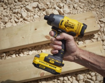 КОМПЛЕКТ 18V V20 SFMCD711+SFMCF800 2*2.0AH STANLEY