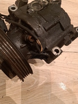 Компрессор кондиционера Yaris I Lift 1.4 d4d 1ND-P52A Япония 447220-6542