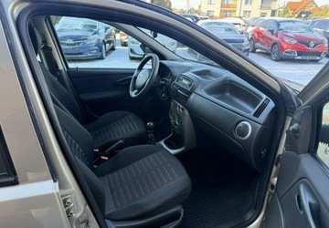 Fiat Punto II Hatchback 1.2 i 60KM 2009 Fiat Punto 1,2 60KM Klimatyzacja 1.2 Benzyna 60KM, zdjęcie 19