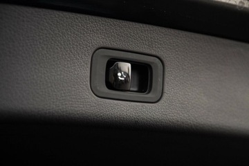 Mercedes GLC C254/X254 Coupe 2.0 220d 197KM 2024 Mercedes-Benz GLC 220d 4Matic Bogate Wyposazenie Mercedes-Benz Autotrade, zdjęcie 32