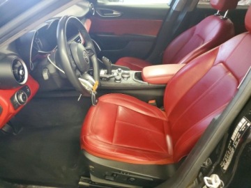 Alfa Romeo Giulia II Sedan Facelifting 2.0 Turbo 280KM 2020 Alfa Romeo Giulia 2020 2.0l 2.0 Benzyna 280KM, zdjęcie 7