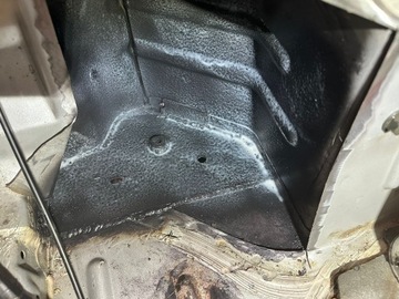 Крепление кузова к задней раме Suzuki Grand Vitara I 5D RH+LH