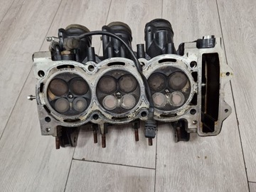 Triumph Speed ​​Triple 1050 Fighting Glowica