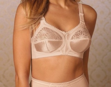 Бюстгальтер ТРИУМФ ДОРИН ЛЮКС Н БЕЖЕВЫЙ РАЗМЕР 80 С