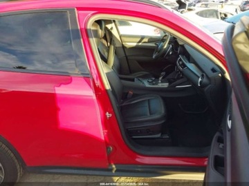 Alfa Romeo Stelvio SUV 2.0 Turbo 280KM 2019 Alfa Romeo Stelvio Sport 2019 2.0 Benzyna 280KM, zdjęcie 9