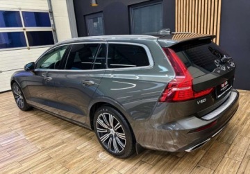 Volvo V60 II  2020 Volvo V60 B4 197KM INSCRIPTION BLIS navi BEZWYPADKOWY automat, zdjęcie 9