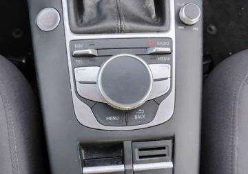 Audi A3 8V Hatchback 3d 1.6 TDI clean diesel 110KM 2015 Audi A3 Sportback 112015r, 1.6 TDI. Uszkodzony prawy przod. Poobijany. Jez, zdjęcie 16