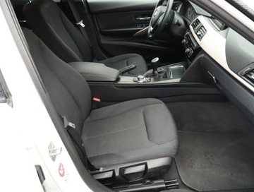 BMW Seria 3 F30-F31-F34 Limuzyna Facelifting 2.0 316d 116KM 2016 BMW 3 316 d, Navi, Klima, Klimatronic, Tempomat, zdjęcie 8