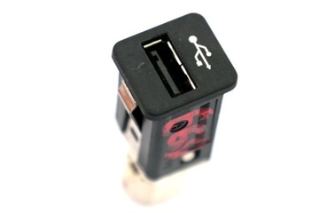 BMW E60 E61 E81 E87 E90 E91 HNÍZDO USB 9167196