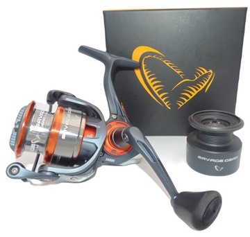 KOŁOWROTEK SPINNINGOWY SAVAGE GEAR SG2 3000 FD