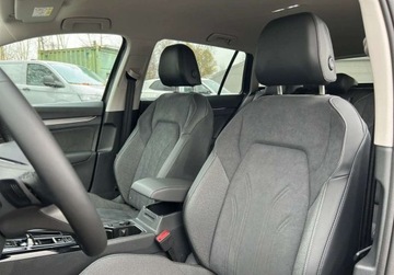 Volkswagen Golf VIII Hatchback Facelifting 2.0 TDI 150KM 2025 Volkswagen Golf Style 2.0 TDI 150 KM DSG 2.0 Diesel 150KM, zdjęcie 5