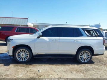 Cadillac Escalade III 2023 Cadillac Escalade Premium Luxury 2023 6.2l 6.2 Benzyna 420KM, zdjęcie 2