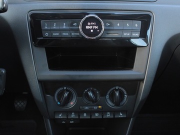 Skoda Rapid II Liftback Facelifting 1.6 TDI CR 115KM 2017 Skoda Rapid rata brutto od 1 680 zł / Klimatyzacja, zdjęcie 17