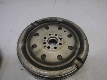 ДАВЛЕНИЕ НА МАХОВИКЕ VW PASSAT CC 1.8 TFSI