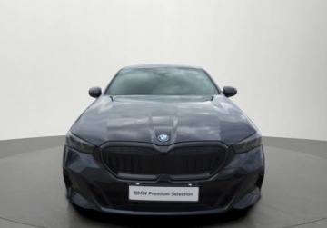 BMW Seria 5 G90-91 Sedan Plug-In 3.0 50e 489KM 2024 BMW Seria 5 550E M Sport Dealer BMW Bonkowscy Gorzow Wlkp. 3.0 489KM, zdjęcie 3