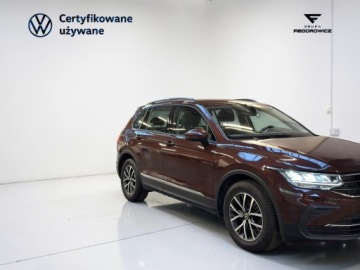 Volkswagen Tiguan II SUV Facelifting 2.0 TDI 150KM 2022 Volkswagen Tiguan Life 2.0 TDI 150KM M-6G. Bezwypa, zdjęcie 2
