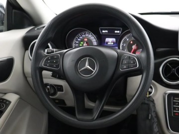 Mercedes CLA C117 Shooting Brake 1.6 200 156KM 2015 Mercedes CLA 200, Salon Polska, Skóra, Klima, zdjęcie 19