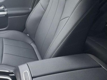 Mercedes GLA II Off-roader Facelifting 2.0 220 190KM 2025 MERCEDES-BENZ GLA 220 4-Matic AMG Line 2.0 (190KM) 2025, zdjęcie 4