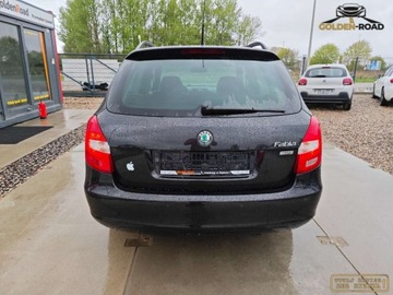 Skoda Fabia II Kombi Facelifting 1.2 TSI 85KM 2011 Skoda Fabia 1,2 tsi 85KM klimatronik alu wspomaganie lift oplacona 1.2, zdjęcie 6