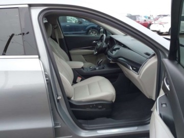 Cadillac 2023 Cadillac XT4 2023 CADILLAC XT4 FWD LUXURY 2.0 Benzyna 235KM, zdjęcie 10