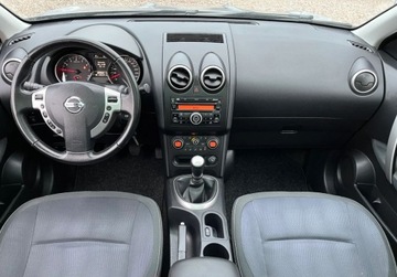 Nissan Qashqai I Crossover 2.0 140KM 2010 Nissan Qashqai2 panorama 7- osobowy 2.0 Benzyna 141KM, zdjęcie 27