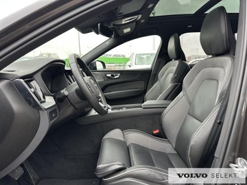 Volvo XC60 II 2025 Volvo XC 60 XC60 B5 B AWD Ultra Dark aut, Pakiet C, zdjęcie 17