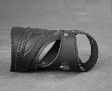 Кожаный держатель для напитков AN6 ЧЕРНАЯ РЕЗЬБА