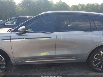 Lincoln 2024 Lincoln Nautilus Reserve 2024 2.0l 2.0 Benzyna 250KM, zdjęcie 2