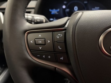 Lexus UX Crossover Facelifting 2.0 300h 199KM 2025 Lexus UX 300h F Sport Design Lexus UX 300h F Sport, zdjęcie 12