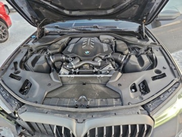 BMW Seria 5 G30-G31 2021 BMW Seria 5 2021r., M550xi, 4.4L, od ubezpieczalni 4.4 Benzyna 461KM, zdjęcie 10