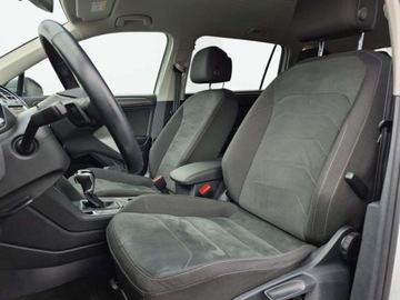 Volkswagen Tiguan Allspace SUV Facelifting 2.0 TSI 190KM 2022 Volkswagen Tiguan Allspace Allspace Bogata wersjaHakFULL LEDVirtual Martwe, zdjęcie 12
