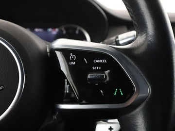 Jaguar E-Pace SUV Facelifting 2.0D MHEV 163KM 2021 Jaguar E-Pace 4x4, Kamera, Navi, Skóra, Tempomat,, zdjęcie 32